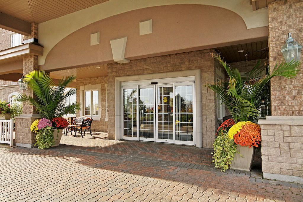 Hotel Fairfield & By Marriott Kanata Ottawa