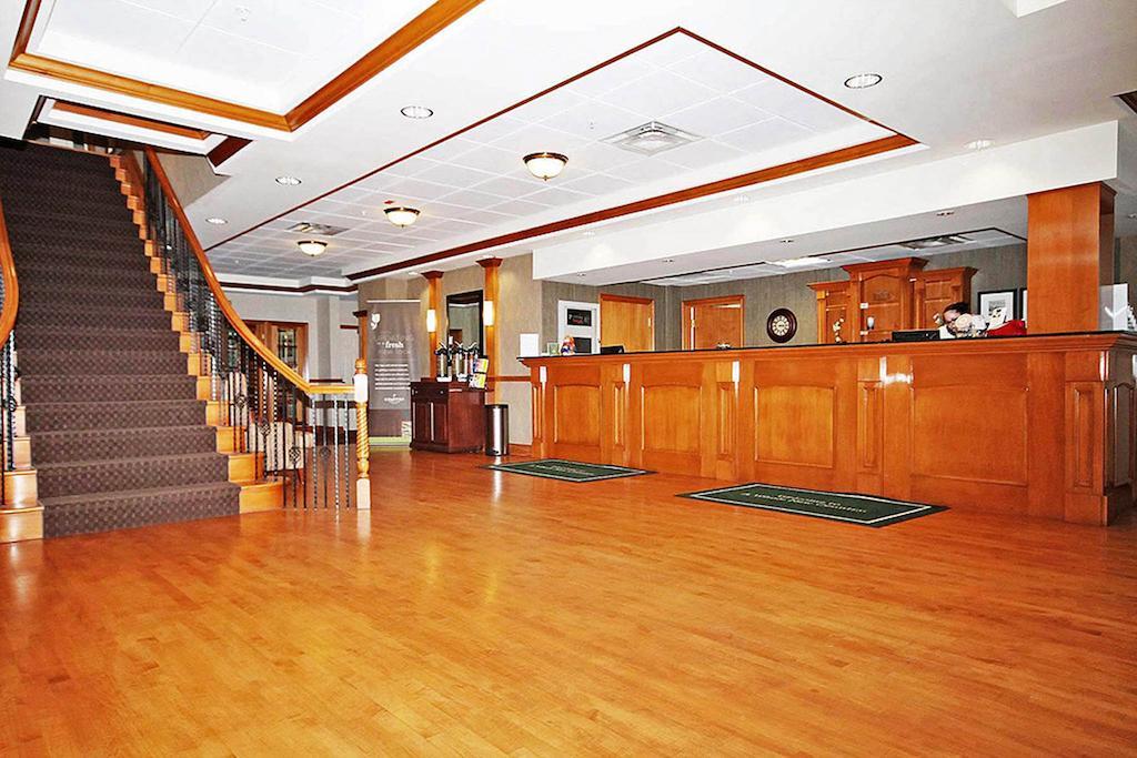 Fairfield & By Marriott Kanata Hotel 3*